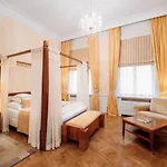 Ventana Hotel 5*