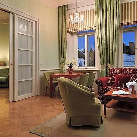 Ventana Hotel