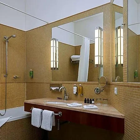 Ventana Hotel 5*