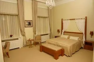 Ventana Hotel 5*