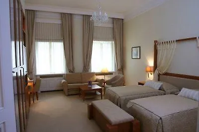 Ventana Hotel