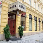 Ventana Hotel